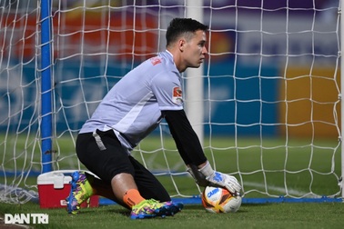 Báo Trung Quốc: "Đội tuyển Việt Nam có thể nhập tịch 20 cầu thủ"