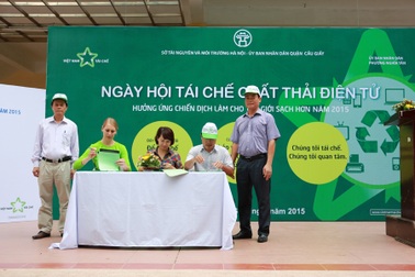 Thu gom rác thải điện tử: Đừng nghĩ chúng tôi tìm kiếm lợi nhuận!