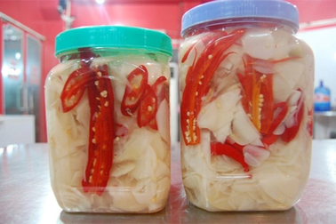 Chất độc chết người trong nước măng ngâm, người phụ nữ suýt mất mạng