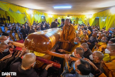 Ảnh ấn tượng: Lễ tang cố Đại lão Hòa thượng Thích Phổ Tuệ được quan tâm