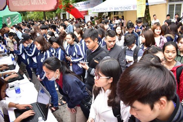 Doanh nghiệp "săn" nhân sự trẻ đang ngồi ghế giảng đường