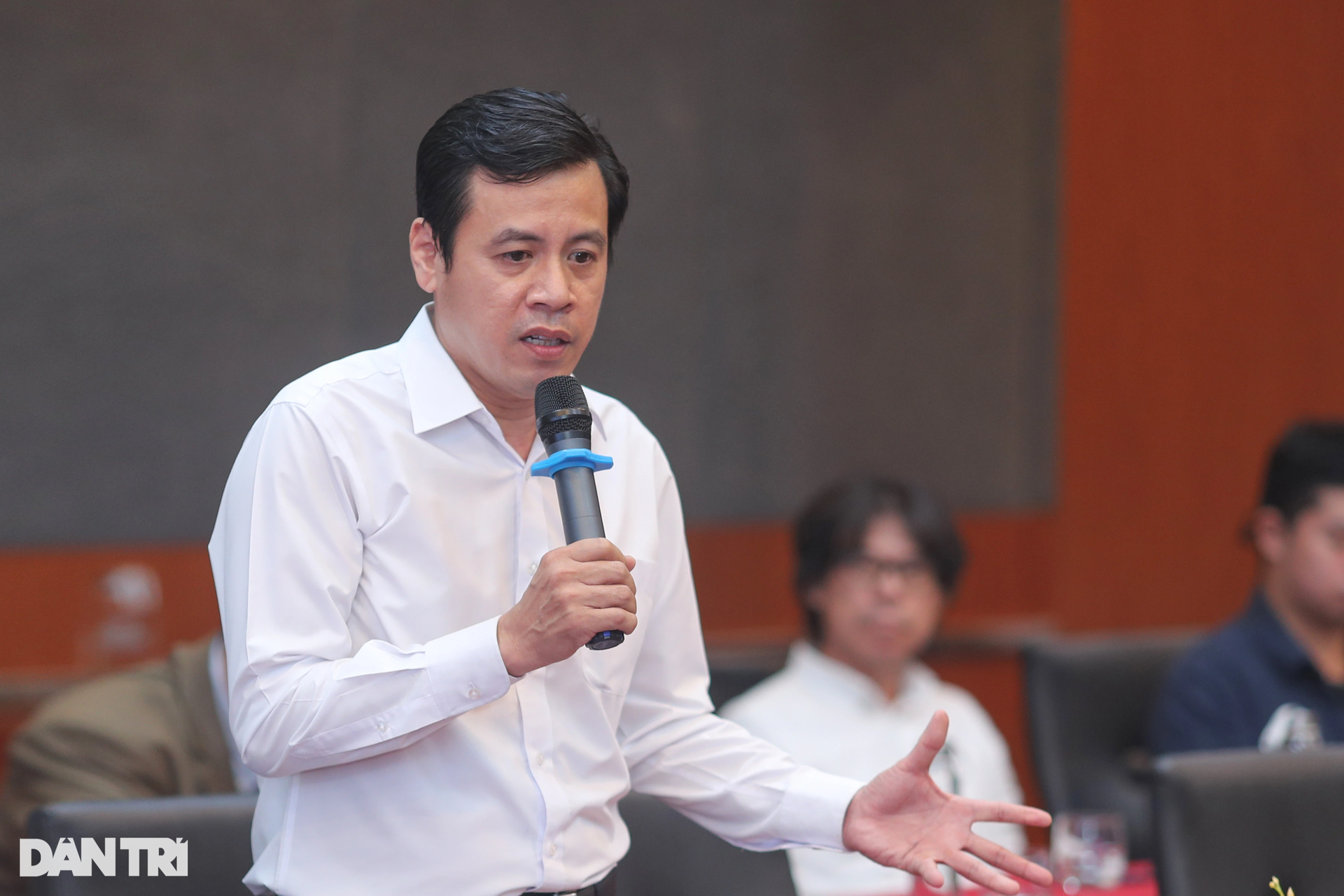 Kinh tế Việt Nam 2024 dưới góc nhìn của các chuyên gia - 8 Kinh tế Việt Nam 2024 dưới góc nhìn của các chuyên gia - 8