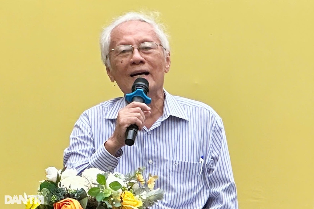 Nhà thơ Lê Minh Quốc: Không bao giờ có vua tiếng Việt - 2 Nhà thơ Lê Minh Quốc: Không bao giờ có vua tiếng Việt - 2