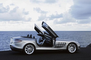 SLR McLaren: mui trần và tốc độ 333 km/h