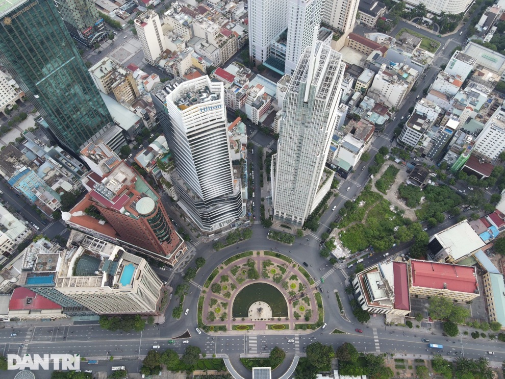 Bản tin Covid-19: Hà Nội kéo dài giãn cách, TPHCM siết chặt vùng đỏ - 1 Bản tin Covid-19: Hà Nội kéo dài giãn cách, TPHCM siết chặt vùng đỏ - 1