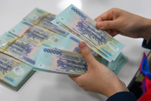 Điều chỉnh tiền lương: "Người lao động chờ lâu lắm rồi"!