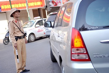 Thủ tướng yêu cầu tính cơ chế chi bồi dưỡng cho cảnh sát giao thông 