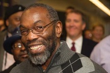 Tử tù Mỹ được trả tự do sau 39 năm chịu án oan