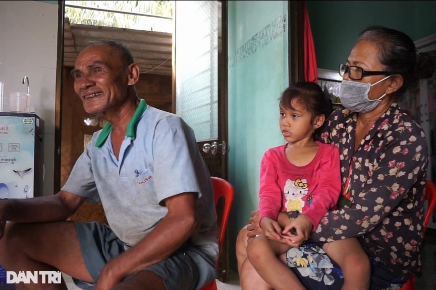 Mẹ kế cả đời nuôi con chồng tật nguyền, chăm cháu ngoài giá thú - 5 Mẹ kế cả đời nuôi con chồng tật nguyền, chăm cháu ngoài giá thú - 5
