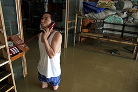 Sống chờ ngày nước rút