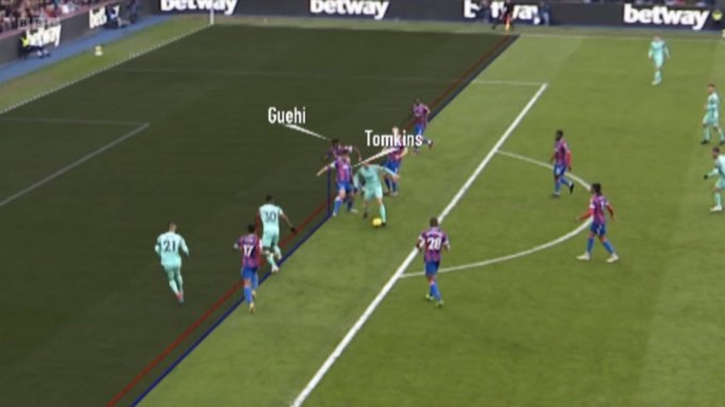Arsenal chịu bàn thua oan ức vì VAR, ban trọng tài phản ứng ra sao? - 2 Arsenal chịu bàn thua oan ức vì VAR, ban trọng tài phản ứng ra sao? - 2