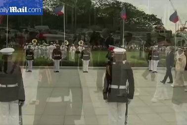 Binh sĩ Nga phô diễn sức mạnh chiến đấu tại Philippines