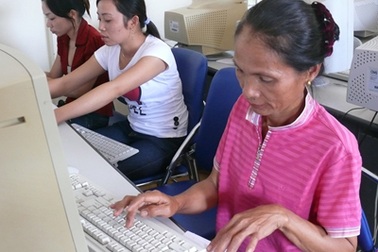 Bill Gates rót hơn 50 triệu USD giúp nông dân VN truy cập Internet