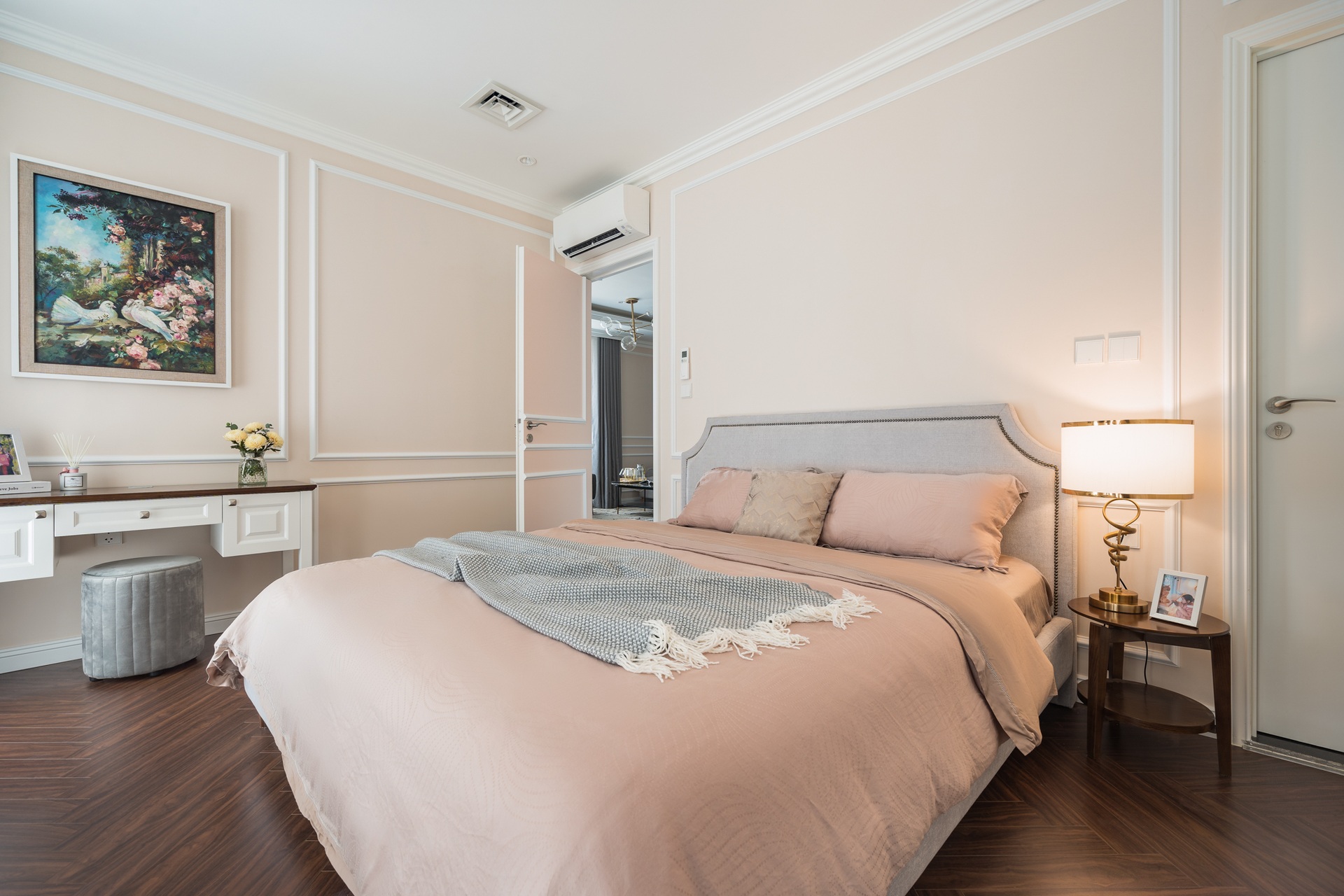 Căn hộ màu hồng cam đẹp như nhà mẫu của cô giáo về hưu - 15