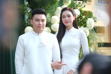 Hình ảnh trong lễ ăn hỏi của Hoa hậu Đỗ Thị Hà và thiếu gia Quảng Trị