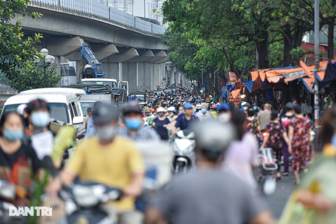 Ngôi làng thức giấc lúc 2h sáng bán đồ diệt sâu bọ ở Hà Nội - 11 Ngôi làng thức giấc lúc 2h sáng bán đồ diệt sâu bọ ở Hà Nội - 11