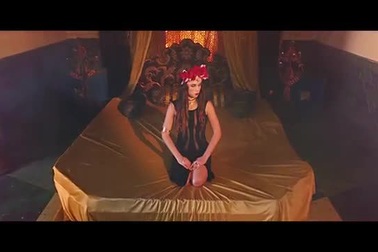 Ca khúc “Lean on” của Major Lazer và DJ Snake đã có hơn 900 triệu lượt xem trong năm qua.