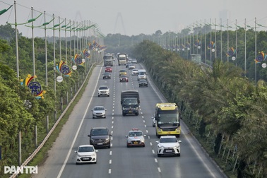 Đề xuất cấm xe tải chạy làn tốc độ cao nhất hai tuyến cao tốc ở Hà Nội