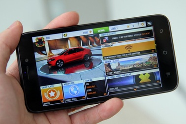 Đánh giá FPT VI - Smartphone thiết kế đẹp, giải trí tốt