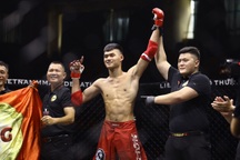 Võ sĩ Việt Nam hạ đo ván đối thủ người Anh sau 18 giây