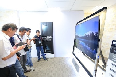 Samsung đưa Ultra HD TV giá 1,3 tỷ về Việt Nam