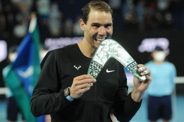 Nadal lập kỷ lục mới với danh hiệu vô địch Melbourne Summer Set