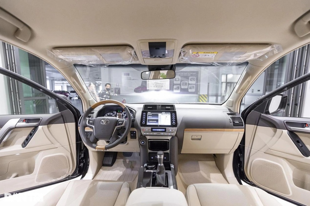 Chi tiết Land Cruiser Prado 2021: Tăng gần 170 triệu đồng liệu có đáng giá? - 13 Chi tiết Land Cruiser Prado 2021: Tăng gần 170 triệu đồng liệu có đáng giá? - 13