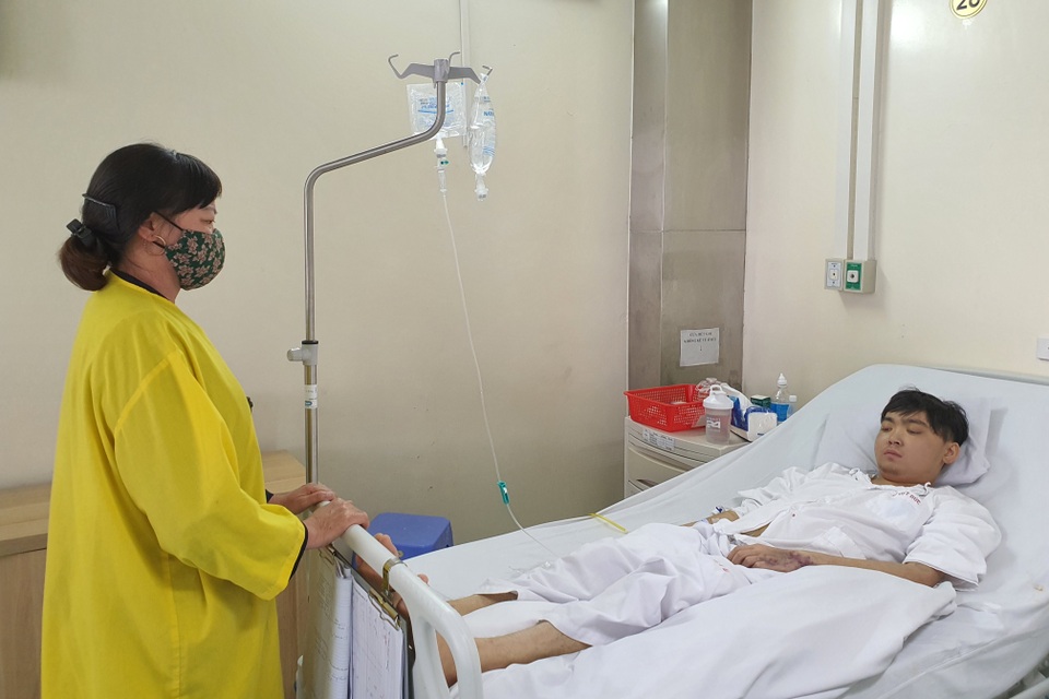 Chàng trai từng được người chết não tái sinh đã đầu hàng số phận - 1 Chàng trai từng được người chết não tái sinh đã đầu hàng số phận - 1