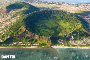 Cán bộ huyện Lý Sơn được yêu cầu không rời đảo để bảo vệ vùng xanh