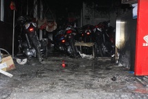 Cửa hàng xe máy phát hỏa, nhiều xe tay ga bị thiêu rụi