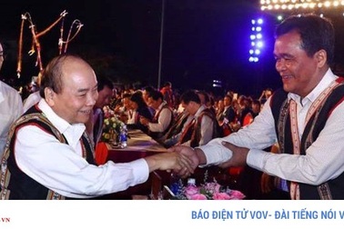 Thủ tướng gửi gắm sứ mệnh giữ gìn văn hóa cồng chiêng Tây nguyên