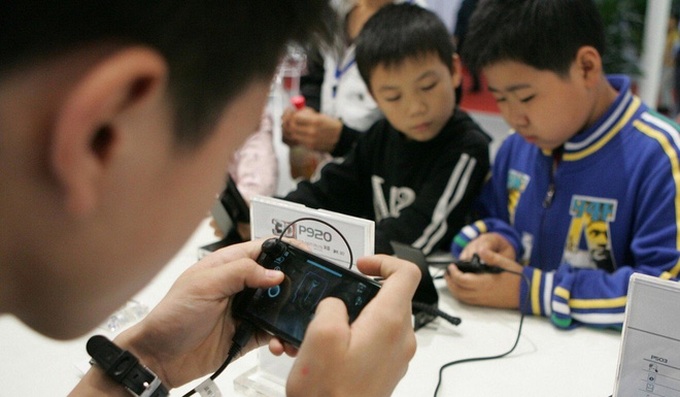 Việc chơi game cùng mấy cậu nhóc tiểu học là một trải nghiệm rất tồi tệ với nhiều người.