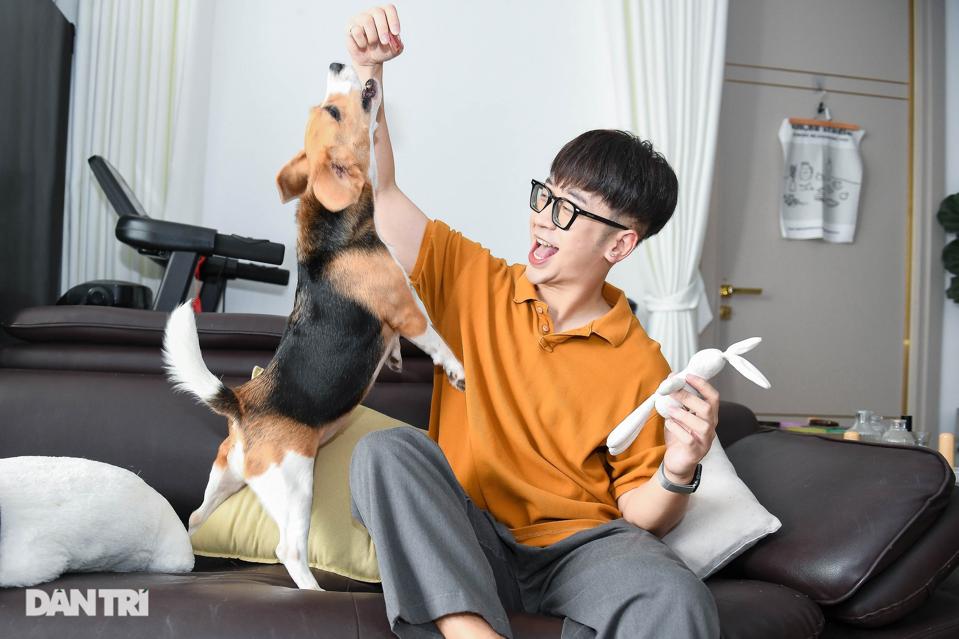 Cuộc sống của reviewer nổi tiếng: Tăng 16kg, bị ném đá vì suốt ngày khen - 4 Cuộc sống của reviewer nổi tiếng: Tăng 16kg, bị ném đá vì suốt ngày khen - 4