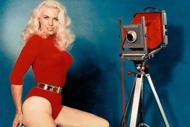 Nhìn ngắm vẻ đẹp phụ nữ Mỹ thập niên 1950