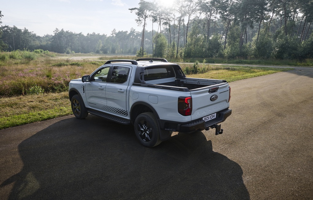 Ford Ranger có thêm phiên bản PHEV, chạy được 45km thuần điện - 4