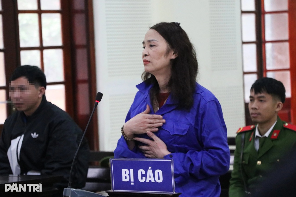 Nhận tiền tỷ để bảo kê xe tải, nữ doanh nhân bị phạt tù - 2 Nhận tiền tỷ để bảo kê xe tải, nữ doanh nhân bị phạt tù - 2