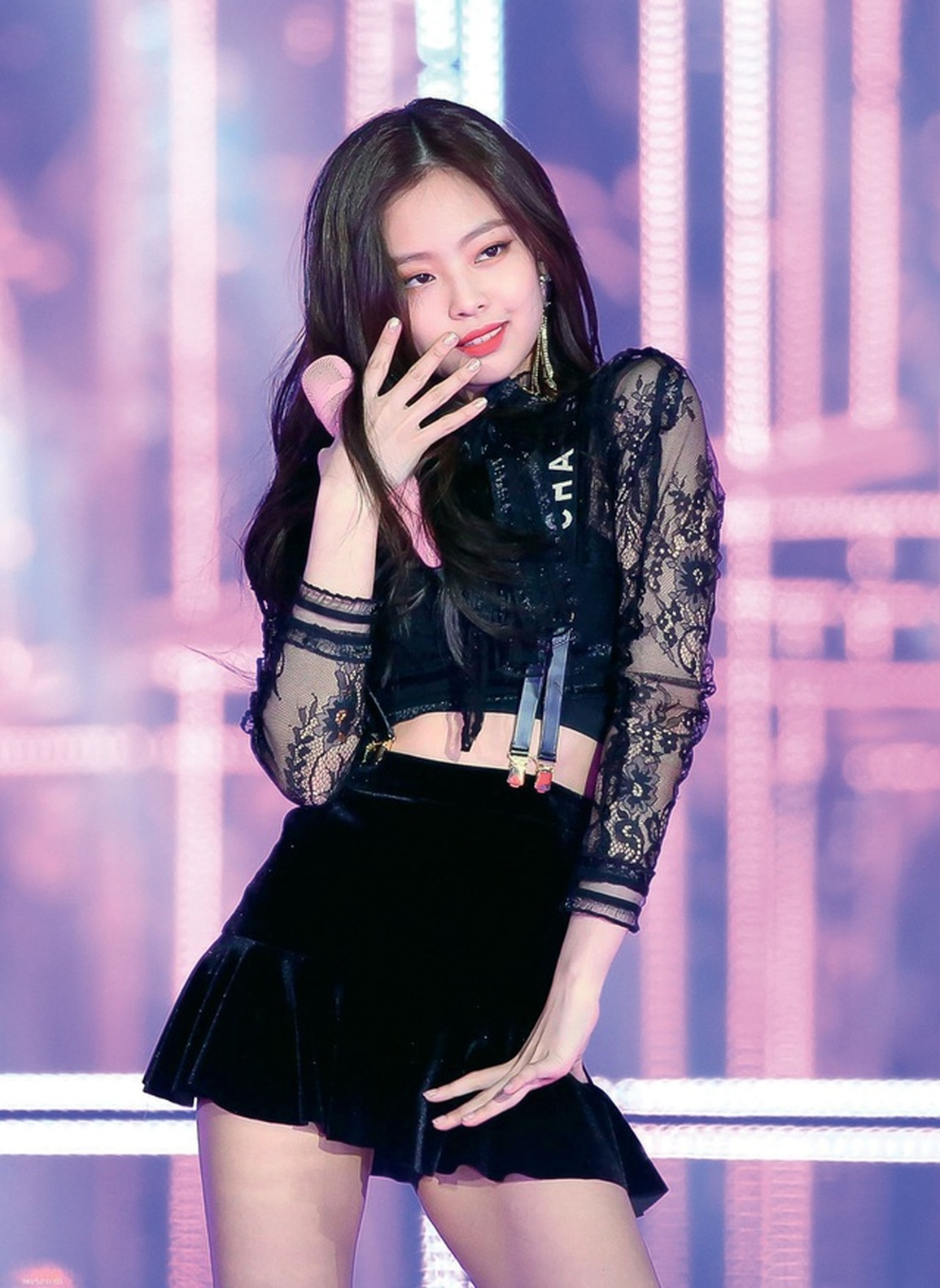 Jennie của Blackpink và V của BTS dính tin hò hẹn, công ty nói gì? - 2 Jennie của Blackpink và V của BTS dính tin hò hẹn, công ty nói gì? - 2