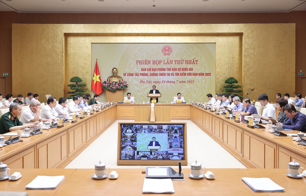 Thủ tướng: “Tin bão phải đi nhanh hơn gió bão” - 3 Thủ tướng: “Tin bão phải đi nhanh hơn gió bão” - 3