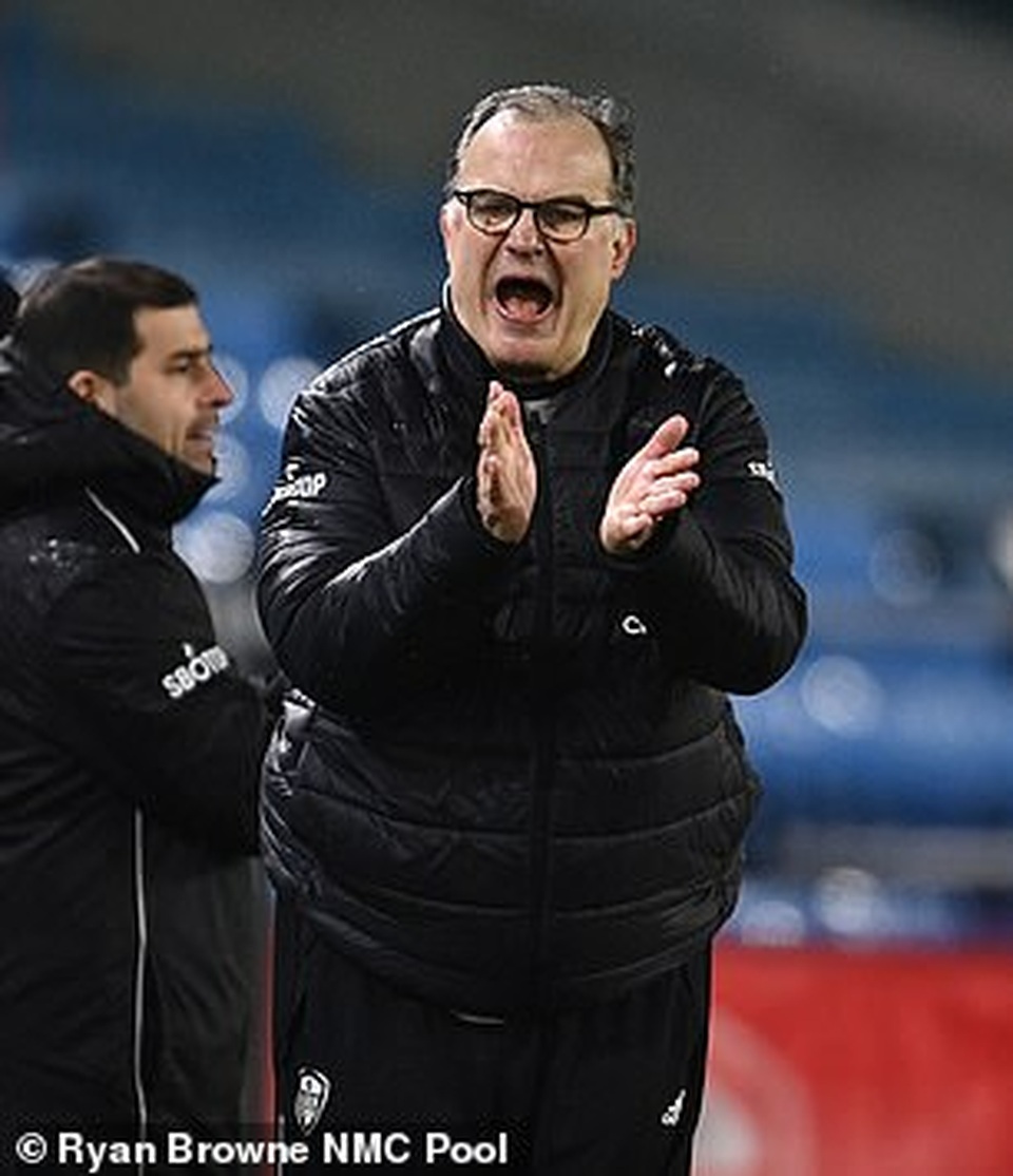HLV Solskjaer và Bielsa có nguy cơ bị cấm hành nghề tại Anh - 2 HLV Solskjaer và Bielsa có nguy cơ bị cấm hành nghề tại Anh - 2