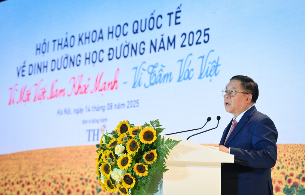 Dinh dưỡng học đường, chìa khóa cho nâng tầm vóc người Việt Nam - 1 Dinh dưỡng học đường, chìa khóa cho nâng tầm vóc người Việt Nam - 1