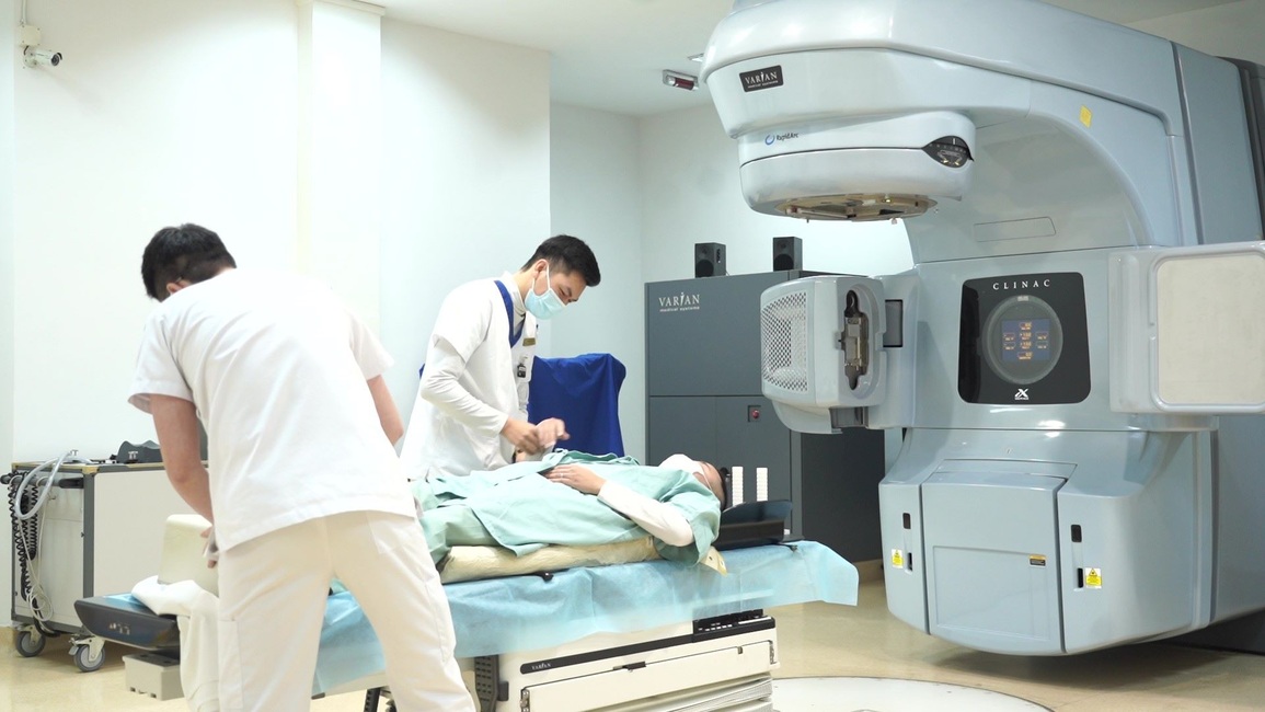 Phẫu thuật nội soi kết hợp điều trị đa mô thức - khắc tinh của ung thư thực quản - 3 Phẫu thuật nội soi kết hợp điều trị đa mô thức - khắc tinh của ung thư thực quản - 3