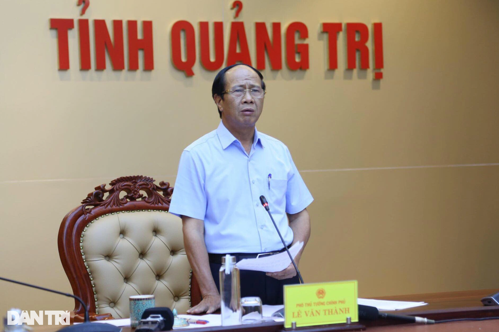 Phó Thủ tướng: Cần tận dụng từng chút thời gian trước khi bão vào - 1 Phó Thủ tướng: Cần tận dụng từng chút thời gian trước khi bão vào - 1
