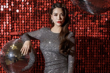 Trương Ngọc Ánh gợi cảm tuổi U50, trở lại công việc sau biến cố