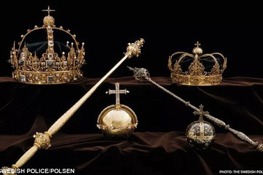 Bất ngờ tìm thấy báu vật hoàng gia hơn 7 triệu USD trong thùng rác