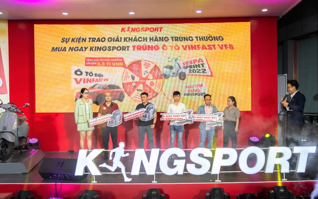 Trao giải đợt một chương trình Mua ngay KingSport, trúng ô tô Vinfast VF8 - 3 Trao giải đợt một chương trình Mua ngay KingSport, trúng ô tô Vinfast VF8 - 3