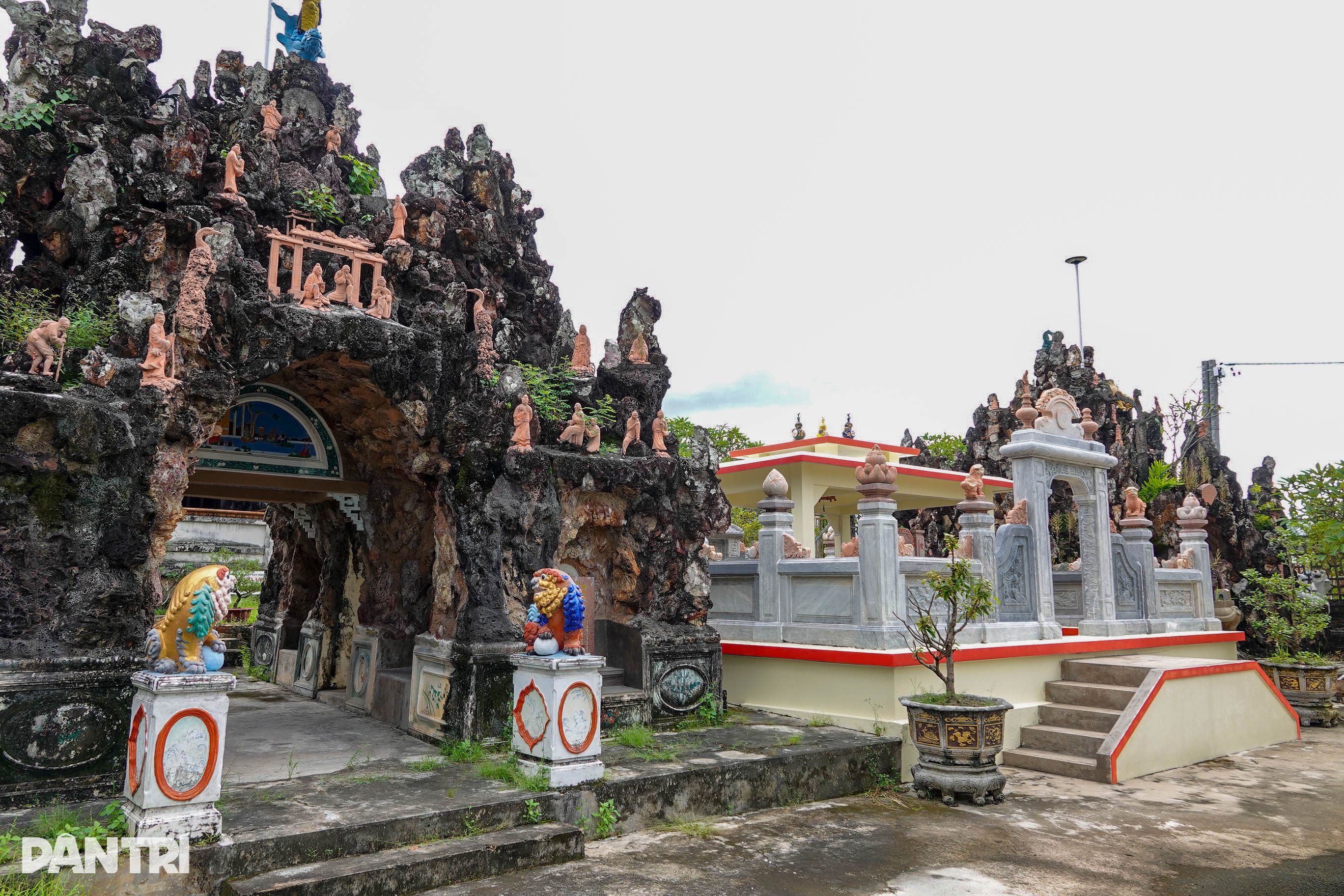Gallery - Lăng mộ 3.000 lượng vàng ở An Giang, giá trị thật hay lời đồn thổi? | Báo Dân trí - image 6