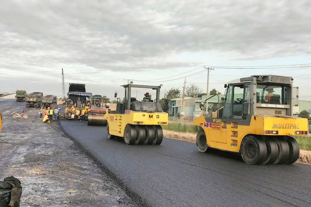 Tây Ninh quyết tâm giải ngân 100% vốn đầu tư công năm 2025 - 1 Tây Ninh quyết tâm giải ngân 100% vốn đầu tư công năm 2025 - 1