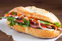 Google tôn vinh bánh mì Việt Nam trên trang chủ 9 nước khác nhau