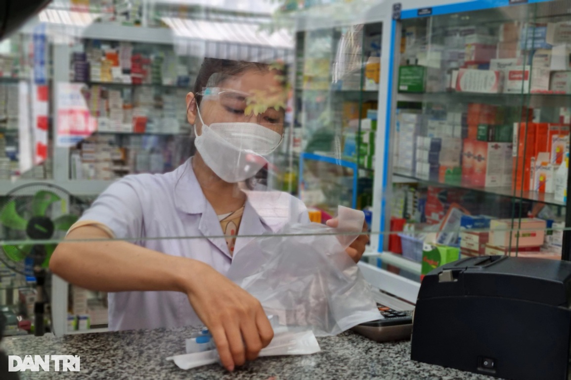 F0 tăng cao, kit test khan hàng, giá nhảy múa, có nơi chỉ bán... 2 bộ - 3 F0 tăng cao, kit test khan hàng, giá nhảy múa, có nơi chỉ bán... 2 bộ - 3