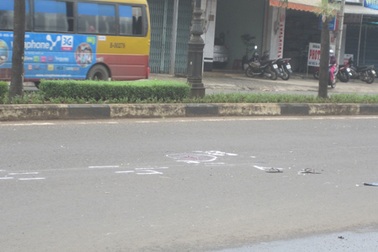 Vụ tai nạn giao thông “bí ẩn” làm 2 người nhập viện